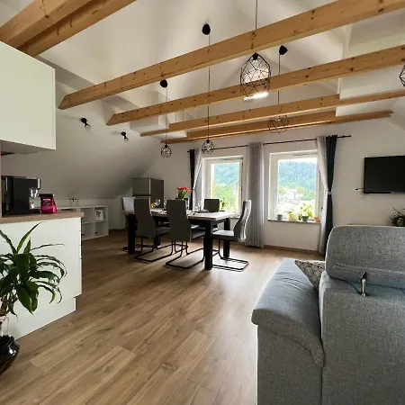 Apartma Ana In Manca Апартаменты Бегунье-на-Гореньскем