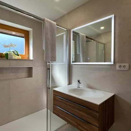 Apartment Apartma Ana In Manca